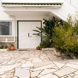 https://2-bedroom-apartment-house-sol-do-murtal.hotels-lisbon-portugal.com